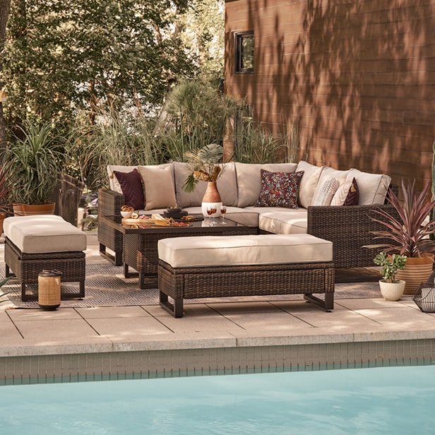 https://www.rona.ca/documents/ronaResponsive/SpecialPages/L2-Patio-OutdoorFurniture/l2-rona-outdoor-patio-espace-conversation.jpg