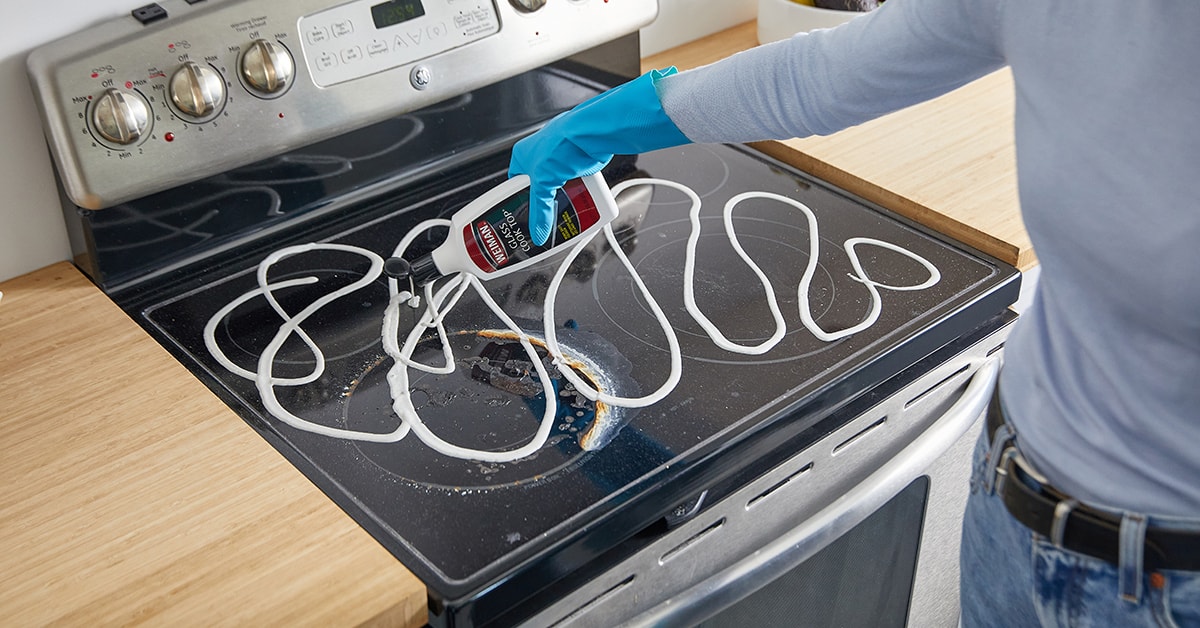 Comment nettoyer le four avec une tablette pour lave-vaisselle