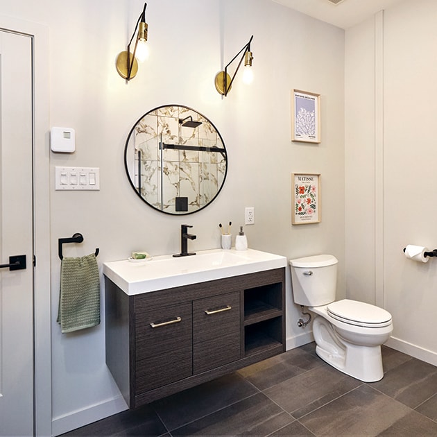 Small modern bathroom