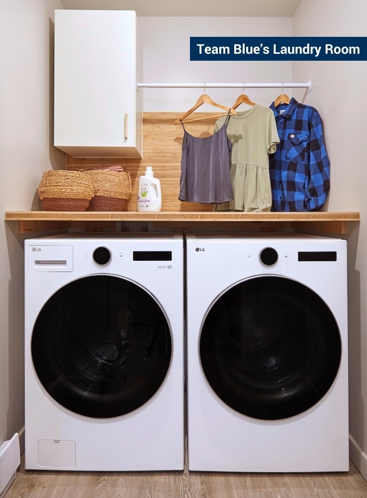 A small laundry room