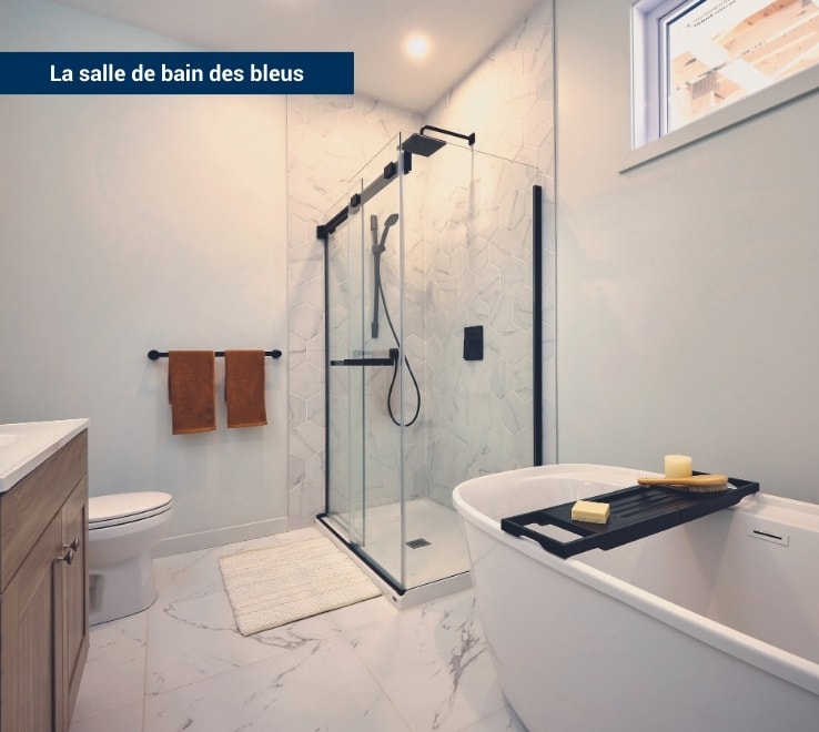 Petite salle de bain moderne