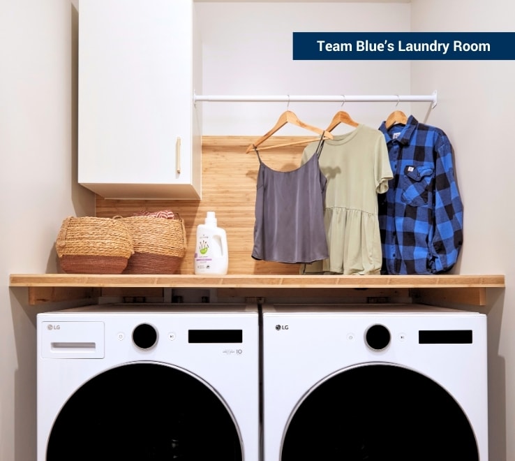 A small laundry room